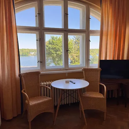 Am Peetzsee Am In Mit Parkplatz, Self Check-in, Kueche, Wlan, Naehe Tesla Berlin Affittacamere 3*